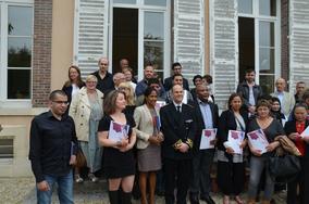 16 avril - Cérémonie de remise de décrets de naturalisation à la sous-préfecture de Dreux