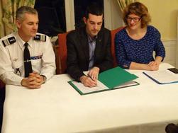 Signature de la convention de participation citoyenne à Thiron-Gardais