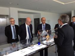 Le préfet de la Région Centre-Val de Loire a visité le site de production Guerlain à Chartres